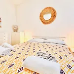 Apartamento Hostdomus - Cozy Corner Near The Sea Finale Ligure