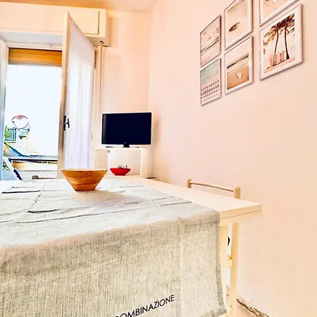 شقة Hostdomus - Cozy Corner Near The Sea