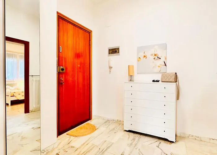 Hostdomus - Cozy Corner Near The Sea Apartman *