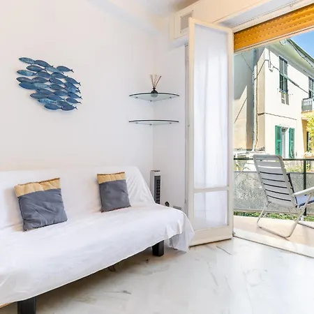 Apartman Hostdomus - Cozy Corner Near The Sea *