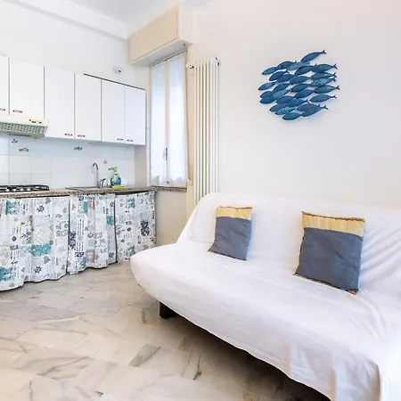 Apartman Hostdomus - Cozy Corner Near The Sea *
