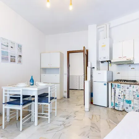 Apartman Hostdomus - Cozy Corner Near The Sea Finale Ligure