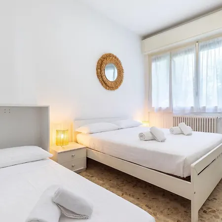 Hostdomus - Cozy Corner Near The Sea * Finale Ligure