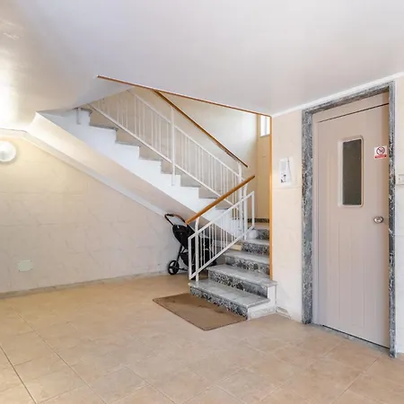 Apartman Hostdomus - Cozy Corner Near The Sea