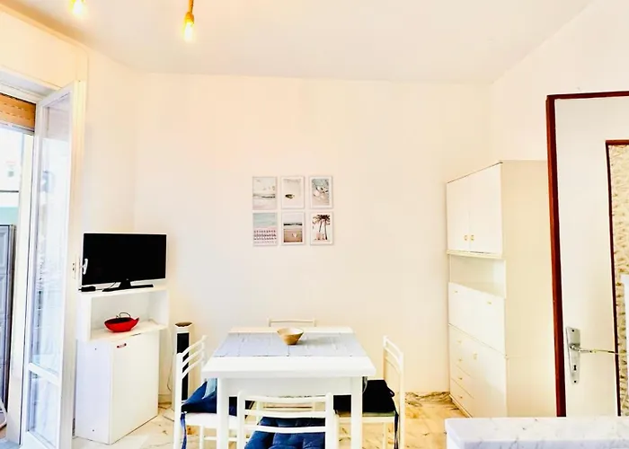 Appartement Hostdomus - Cozy Corner Near The Sea *