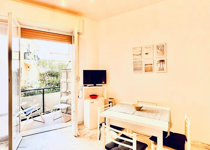 Hostdomus - Cozy Corner Near The Sea Finale Ligure